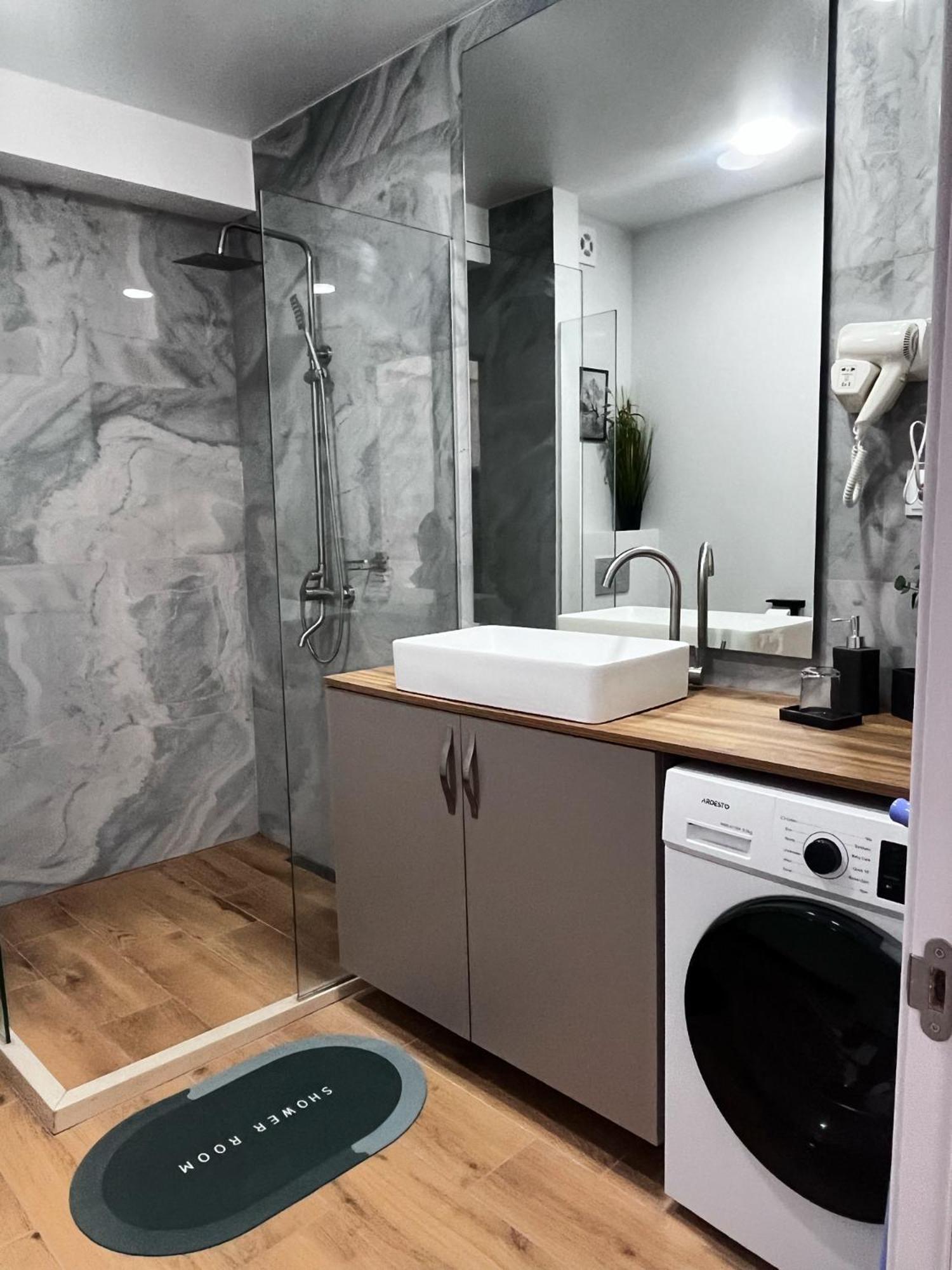 Delux Apartment For 6 Guest, New Goudaouri Extérieur photo